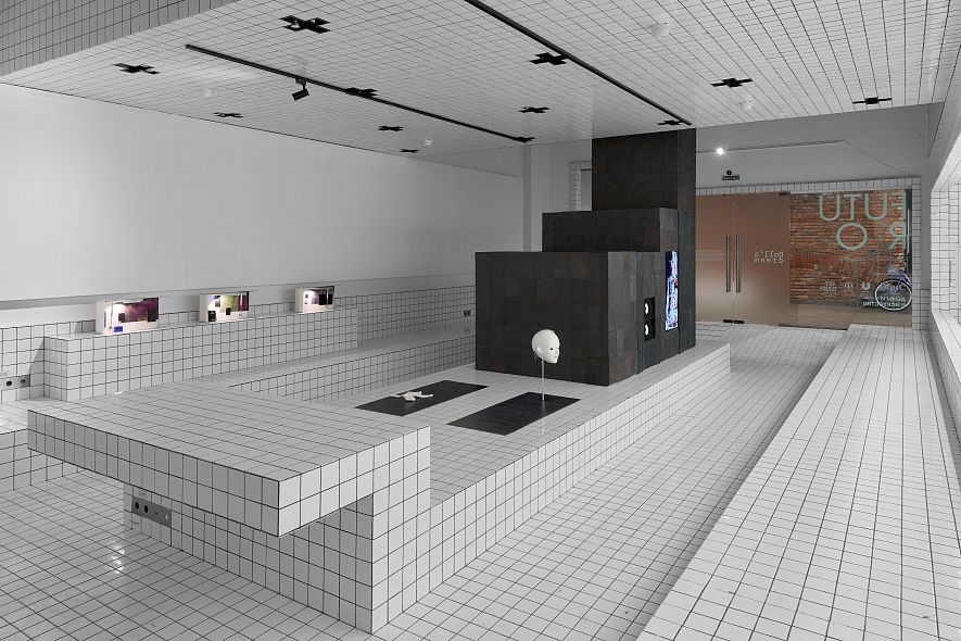 Персональная выставка Алексея Громова «DOLL’S DREAM / НА ПЛЕЧАХ СЛЕПЫХ ГИГАНТОВ»