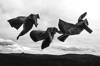 «Шинели прилетели» из проекта «Край причудливых скал»