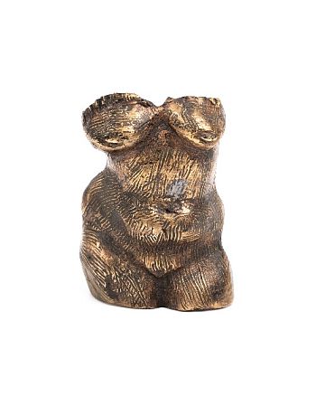 Волосатая фемина